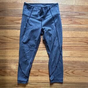 Sleek Active Athleta Gray Capri Leggings Performance Fit S